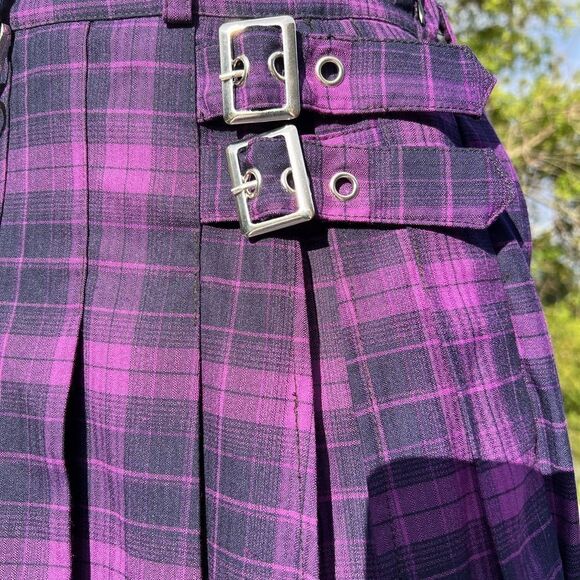 Listen Flavor Purple Checkered Pleated Midi Skirt With Chain Detail - Picture 8 of 11